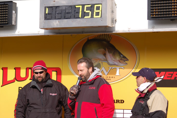 A760B792-010D-4E49-8ABD-7C543490216E