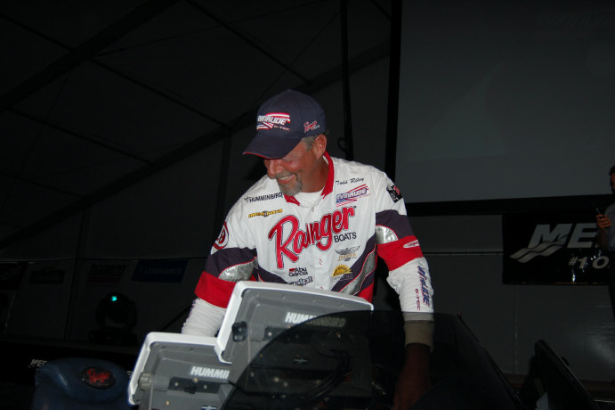 A7644FC8-696A-46C7-BB31-36B6AB2947C6