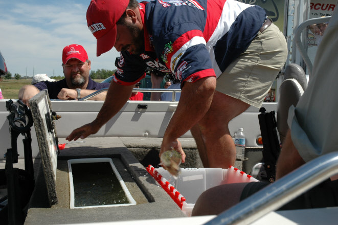 A781B9A6-F18A-4A1E-9950-9F7FE3E26EA0