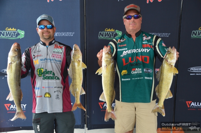 A7A6FB65-8814-4BB2-BD95-8ABAF9553CCC