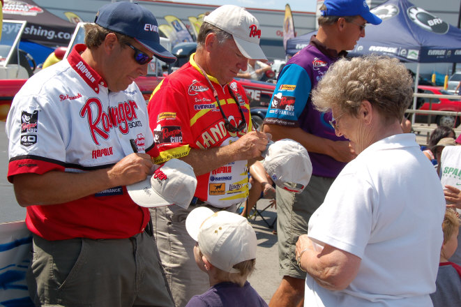 A7B3EC7D-BFE5-467A-86F4-D869E71A2FB7