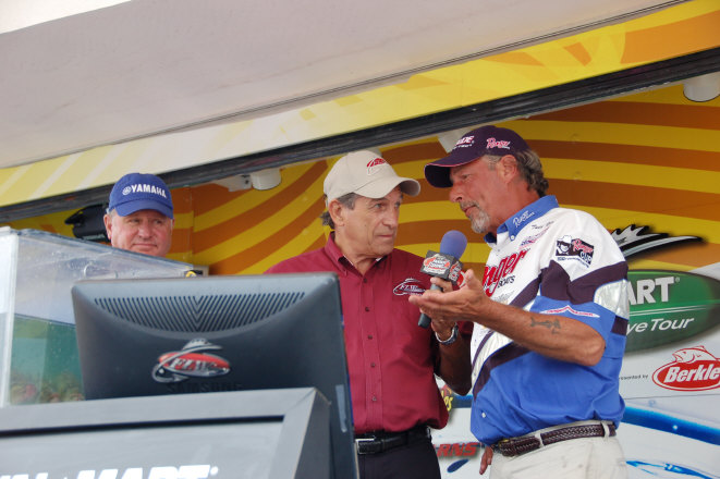 A7E283CE-C561-4E03-BC6D-A0C07A67883A