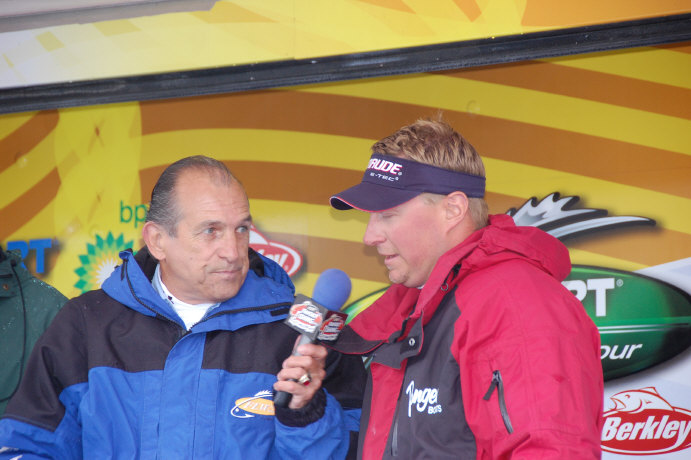 A8934B88-C052-4F99-9115-2418A05E5E74