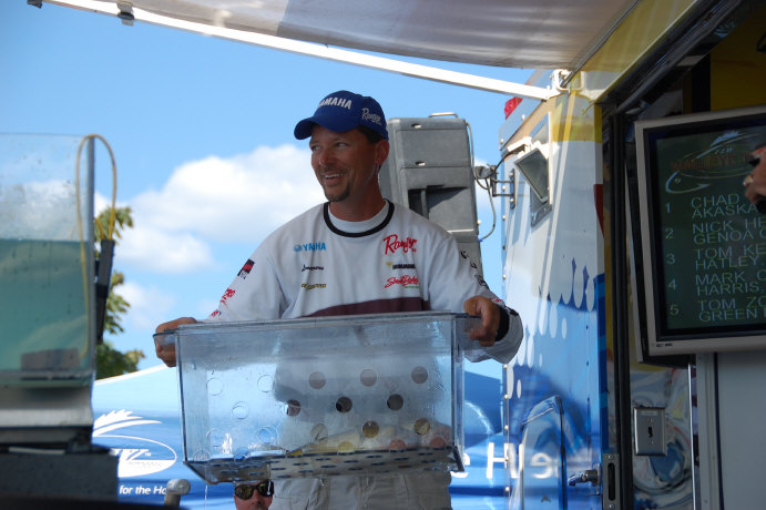 A8A35EF6-A04C-4597-921C-B3B563D91D72