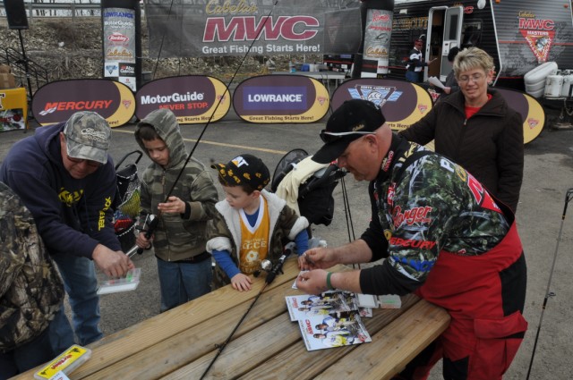 A8C7DCB1-FC1C-4BDD-AD62-187DE3264D9E