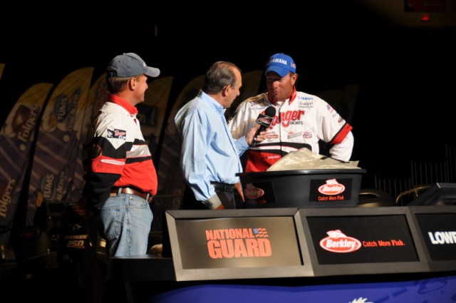 A8C94785-E25C-4642-8612-2A1C49CDB47B