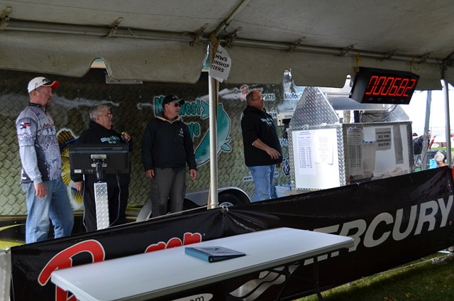 A8D98510-8107-4353-87CA-6CA8331DDD71