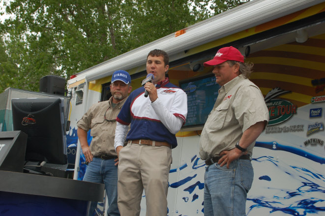 A8DEA75B-CA1E-4F0E-B470-8007977D7E26