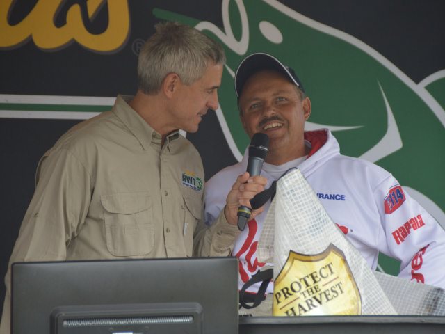 A939257A-4AED-410E-9E30-23F2E8DCD27D