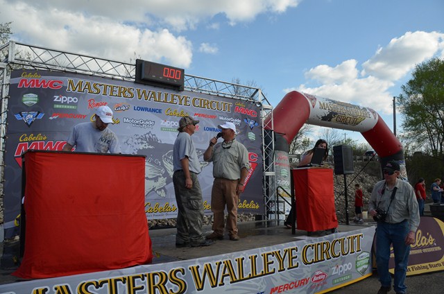 A945DFE9-0FB9-4928-A466-7B8F8897C05B