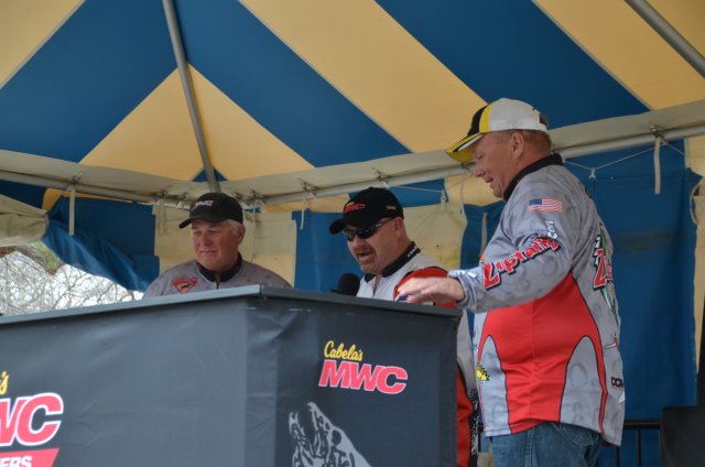 A998B3F7-26DB-4294-BE77-D7ED89DABD37