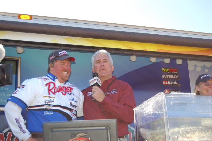 A9C4565A-8BB8-4CF4-AE32-42DA3F1A5845