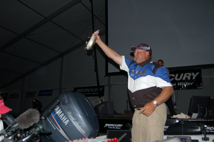 A9C965FA-3373-4FE8-A276-1EC6B0FDA8CD