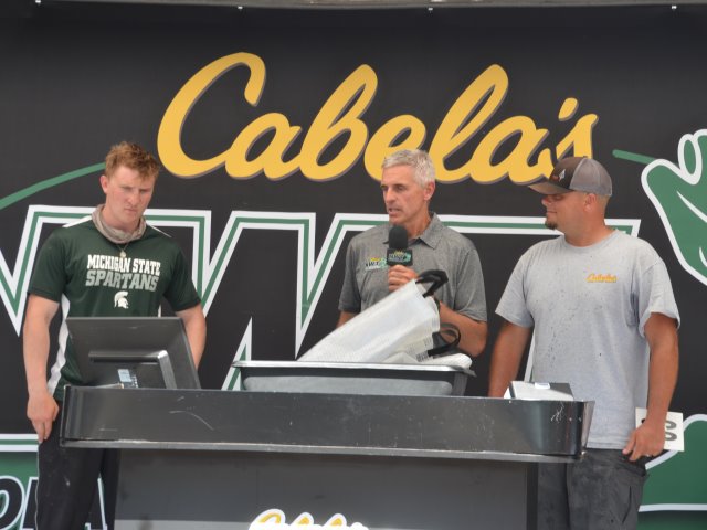 A9E72E2D-E4DC-4631-A372-2F087F102B6E