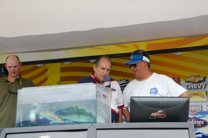 AA1F3454-222B-4AEB-8A0D-54E82F62F072