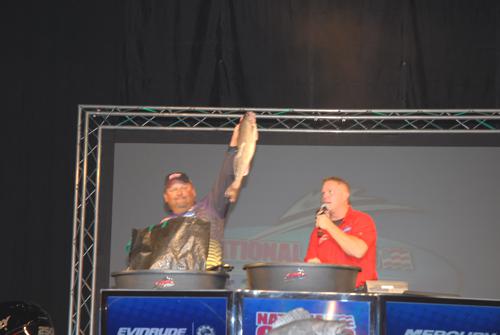 AA1F8B39-1964-4C93-A35D-C64066040A81