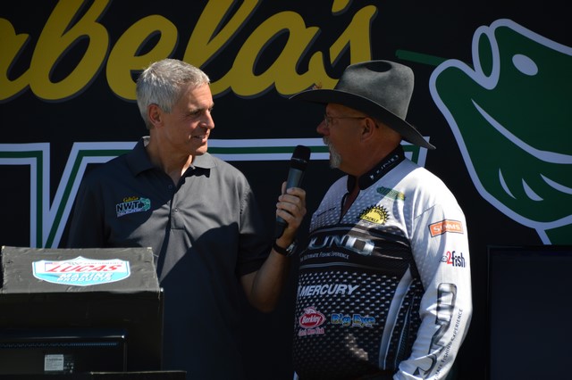 AA50B310-2105-47CE-827B-2E969560EA87