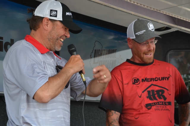 AA70B471-0547-4219-A257-44E84251F181