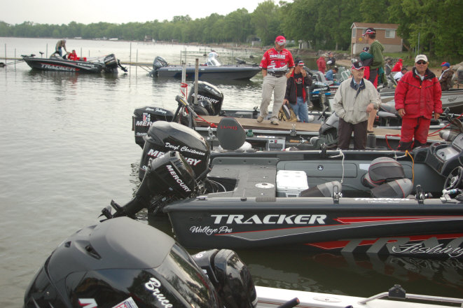 AA76C665-0A6B-44FA-B255-107408390AEF