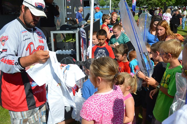 AAABC774-6959-44F1-8885-E6902BF481F2