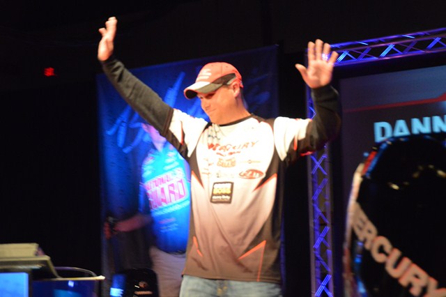 AAD40BE6-DFD2-42B6-BB27-94C4ECE61CBE