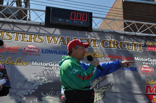 AADA6943-80F6-47BB-8172-6210C0C85E2A