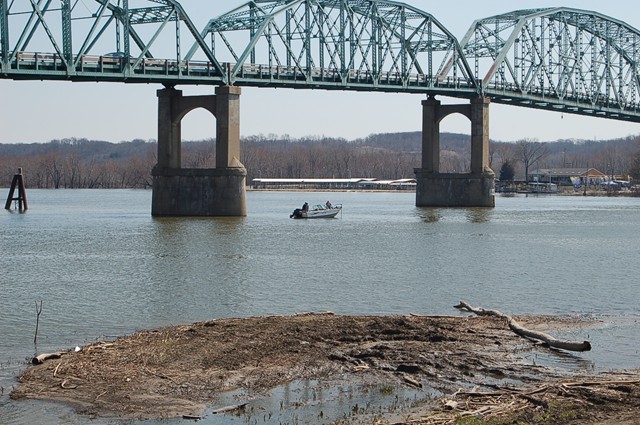 AADB1350-4B16-4802-8A18-1A169CC5F600