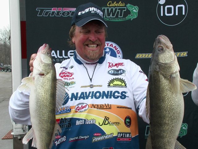 AAFB171C-CE93-400F-9A12-48B48A3CB486