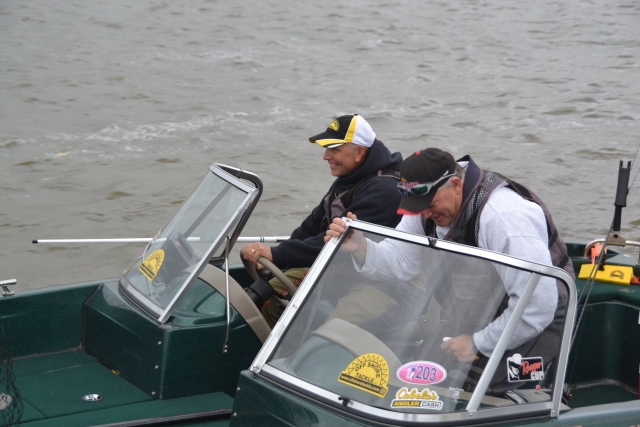 AB2CB3A4-A3D2-4262-BB86-184FDBF7659F