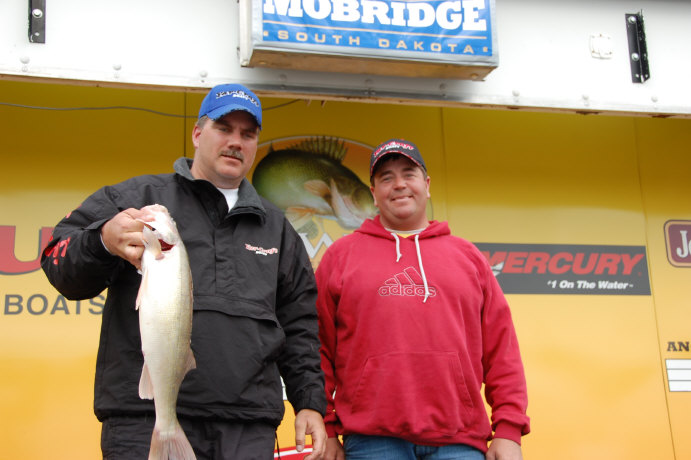 AB30A3B4-4549-49D7-8B40-D8F005CA9FDD