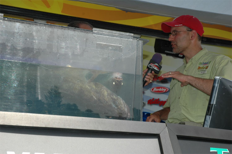 AB58D87E-4274-4D95-A5F8-50CF34D9EAFD