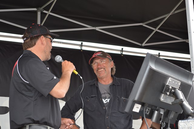 AB65C5A8-E629-4AF9-BE43-7C4E5E98602C