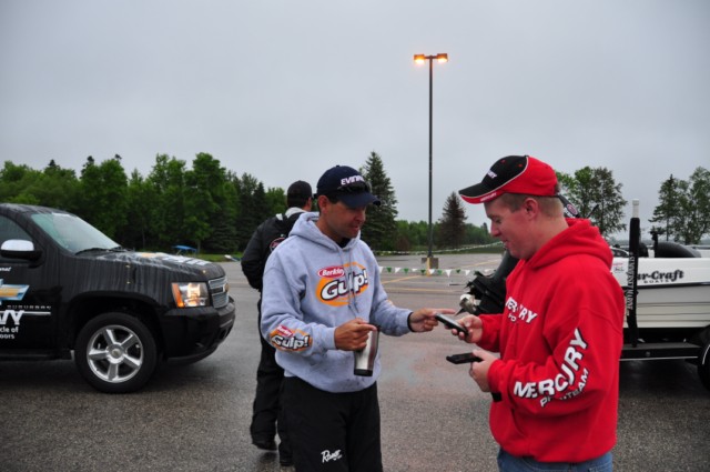 AB6B6354-D579-404E-BD9A-1EF1B6A0001E