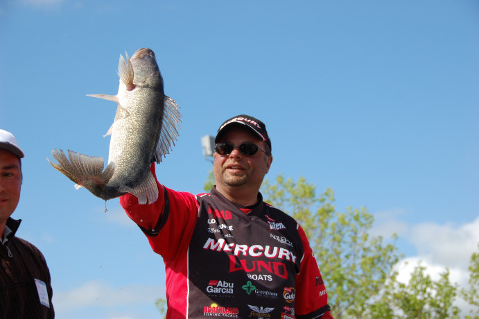 AB7DD335-D3E8-4404-9CFE-7E0F0E4CF600