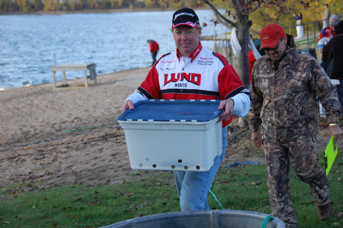 AB9E3518-3B7F-480A-85AD-A6E8284A564D