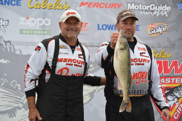 ABA433F1-78FA-4E89-826C-95D63855CE7B