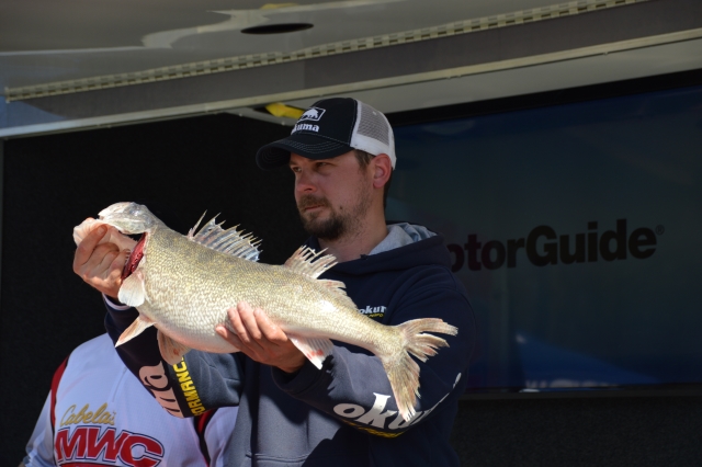 ABAD15E9-B30D-4DBB-B9D7-E421C9951639