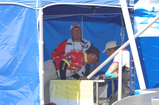 ABDDA51F-517E-4463-BFBF-7845BC4D6D8C