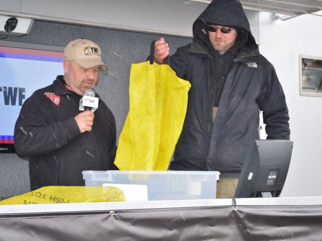 ABE960E4-D852-48FB-BDEE-4F2ED7E64FF9