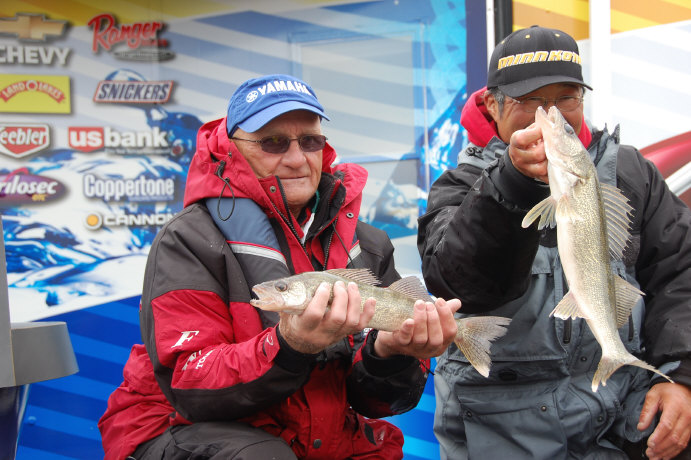 AC483ECB-0FEB-4A99-9D74-530A1252E0D4