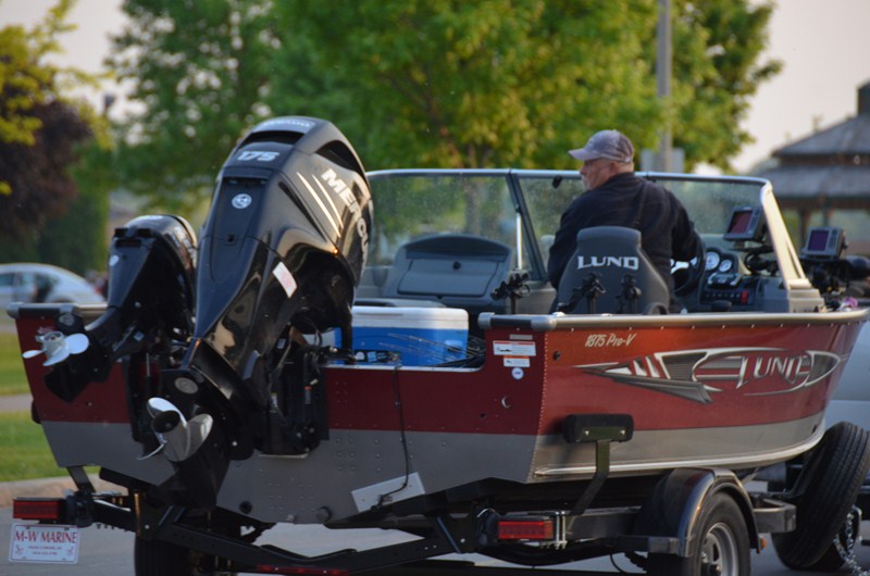 AC6EC976-6066-41FF-9774-DB0B20867D94