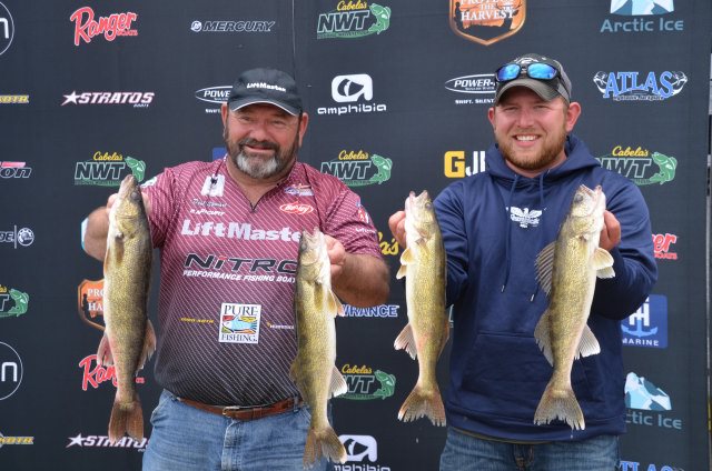 AC7157E3-FE1B-4AEF-B1C2-0EB125A3E122