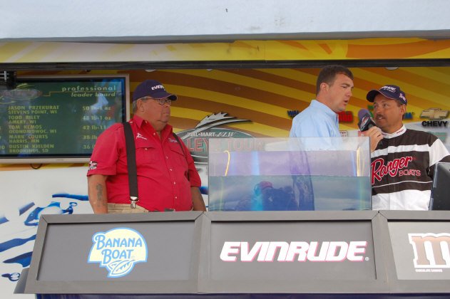 ACAAF194-AE61-4D71-9985-06F876630DA6