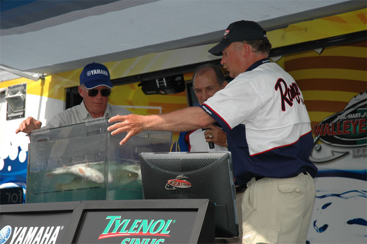 ACB74A14-568D-4C8A-BF75-DC6448E950D1