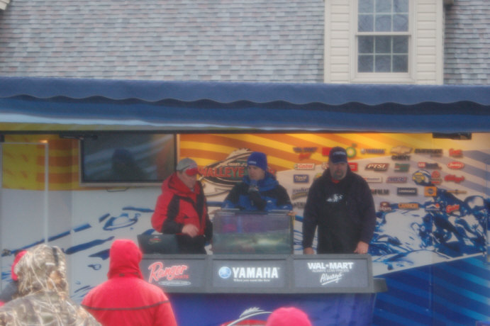 ACD4215E-A417-456E-951E-1232D17F8AC8