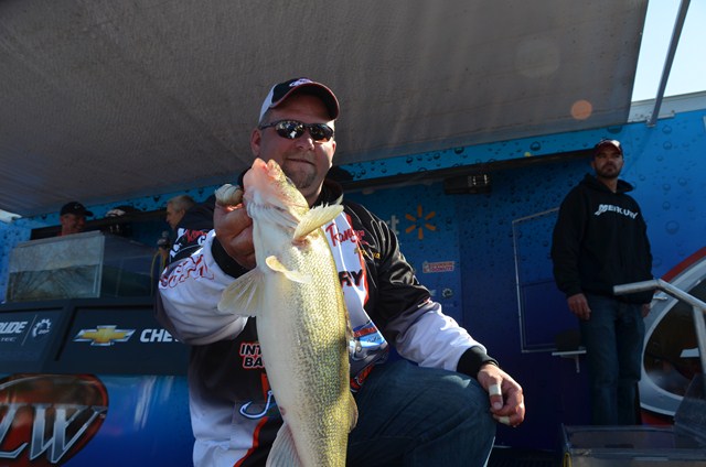 ACE5B150-5EF0-42D3-9935-8D3DC3541688