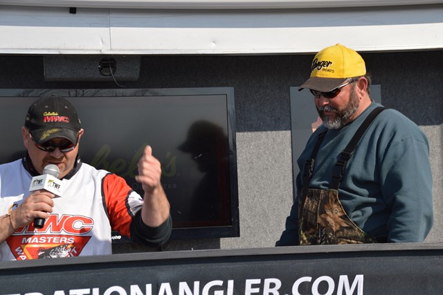 ACF037C9-A4C4-4A7C-B104-06E7366116DA