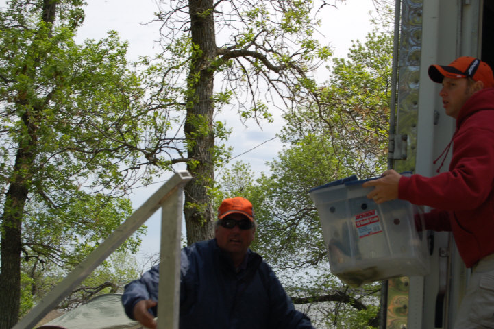 AD1CF91E-1DCF-48A4-9B30-EA4F0D0178B5