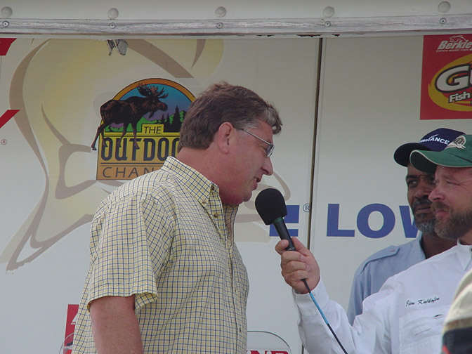 AD21BF00-B1AB-4BBD-8C4D-45F00B79F9B4