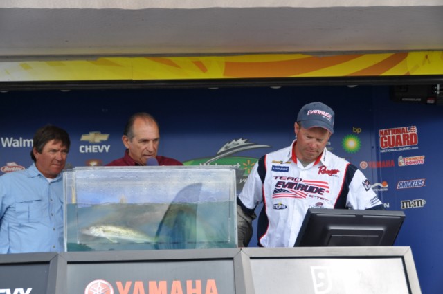 AD2316FB-1EDD-4F23-85BB-348337718F4D